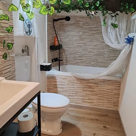 Piano Terra Casa Intera Appartement